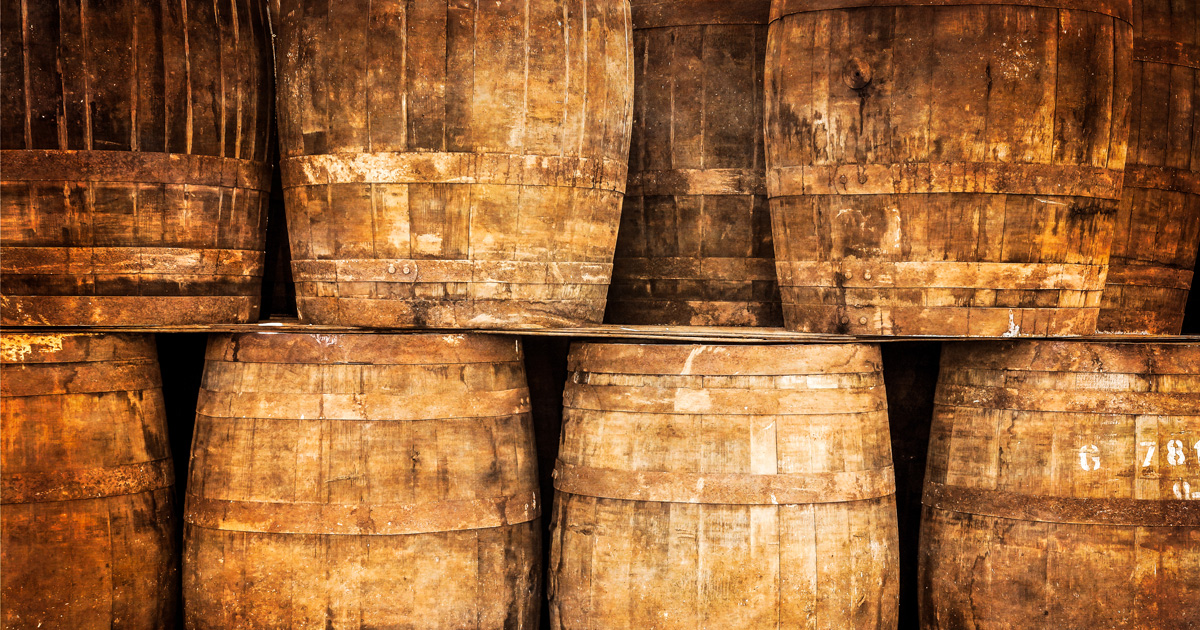 whisky moet in houten vaten rijpen